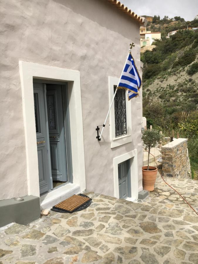הוילה Apérion Casa Metropolis מראה חיצוני תמונה